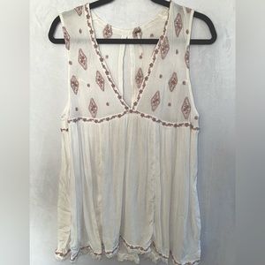 Free People Ivory and Mauve Embroidered Flowy Boho Tank Size Large